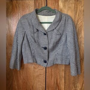 Vintage Women’s Navy and White Houndstooth Cropped Jacket